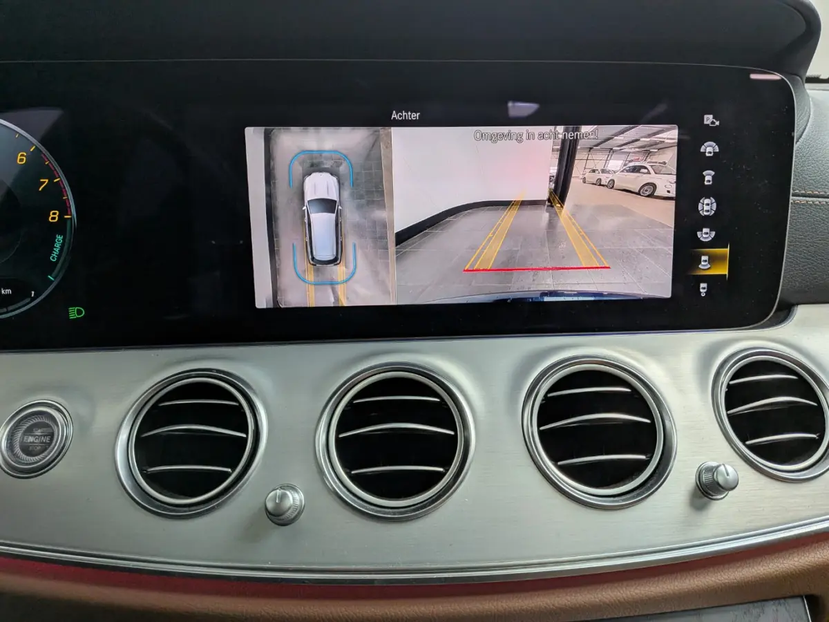 300 e Business Solution AMG l 1e Eigenaar l Dealeronderhoud l Leder l Pano Dak l Elektr. Stoel incl Memory l 360gr Camera l