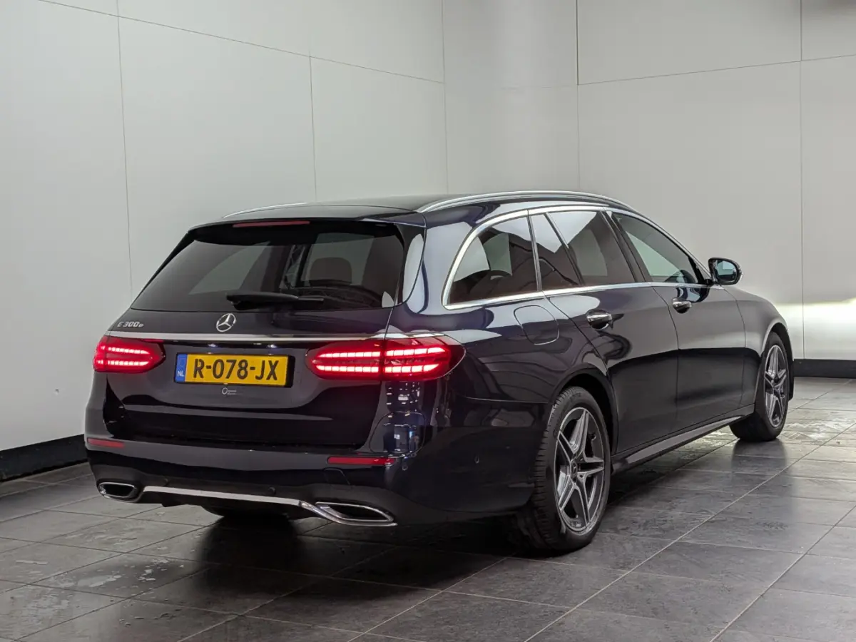 300 e Business Solution AMG l 1e Eigenaar l Dealeronderhoud l Leder l Pano Dak l Elektr. Stoel incl Memory l 360gr Camera l
