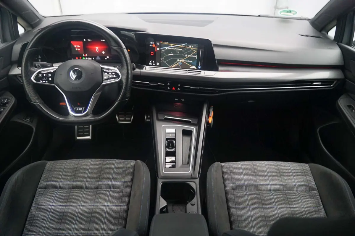 GTE 1.4 eHybrid 245pk | SoH 91% | Keyless | Achteruitrijcamera | Navigatie