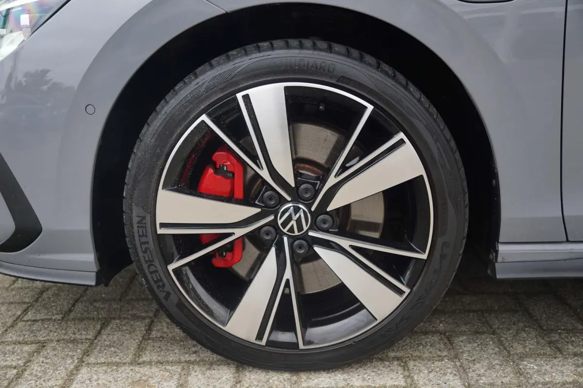 GTE 1.4 eHybrid 245pk | SoH 91% | Keyless | Achteruitrijcamera | Navigatie