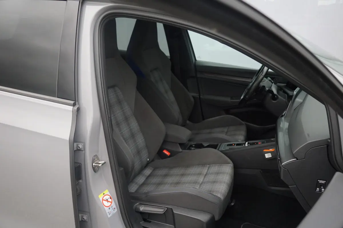 GTE 1.4 eHybrid 245pk | SoH 91% | Keyless | Achteruitrijcamera | Navigatie