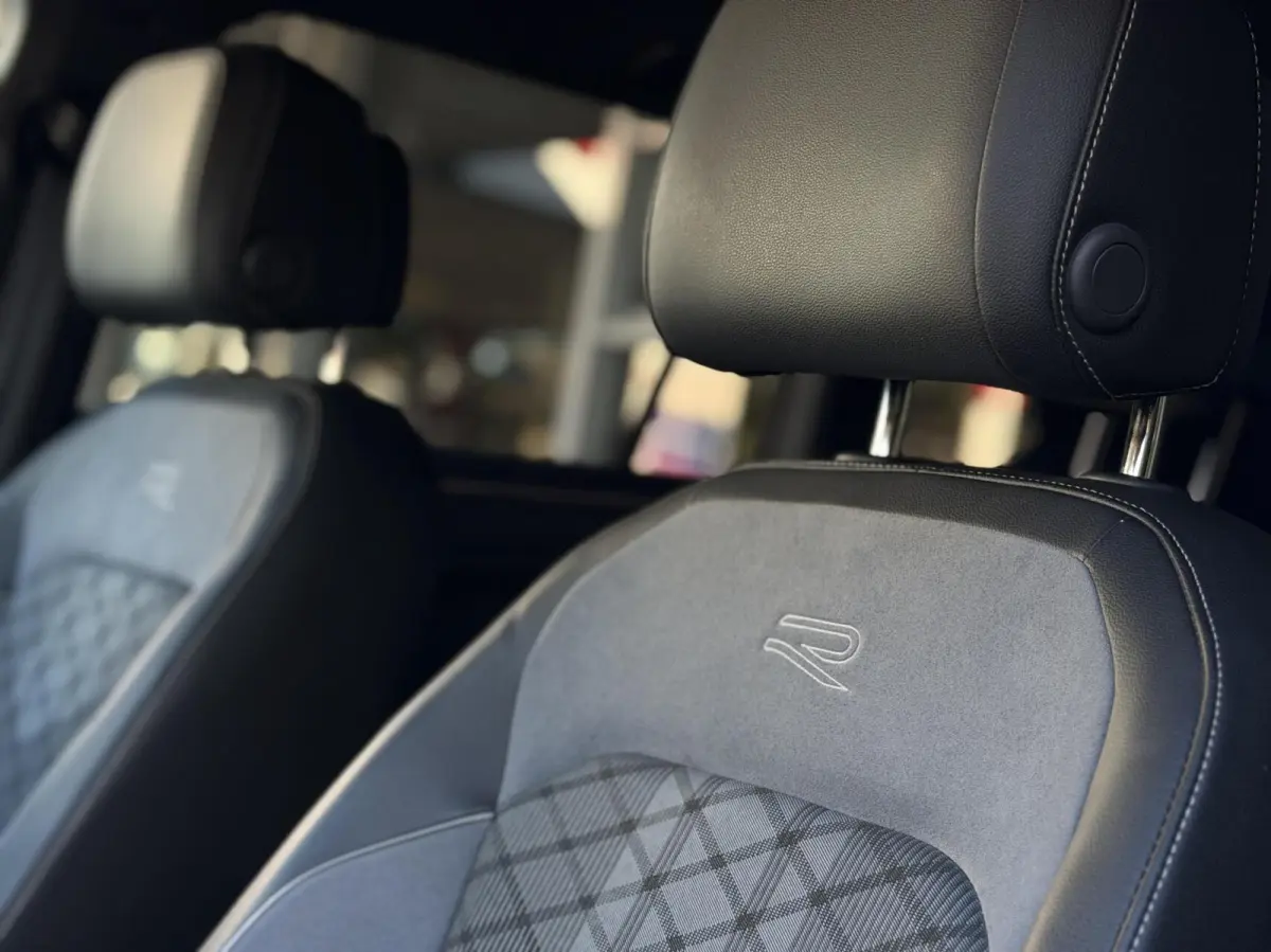 1.4 TSI eHybrid R-Line Black Style Stoelvw..