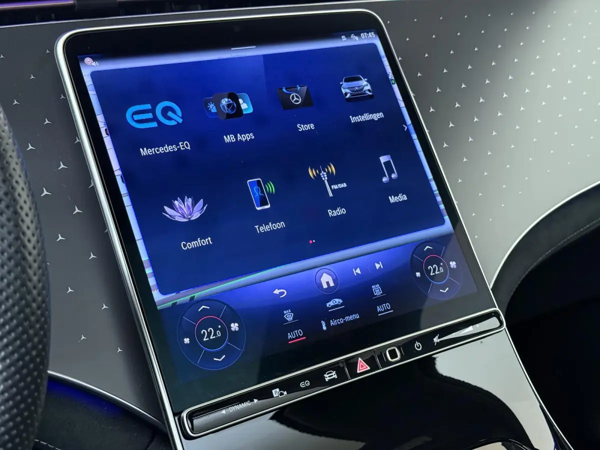 300 Sport Edition 91 kWh / Panoramadak/ 22 inch/ AIRMATIC/ Burmester 3D/ 360 camera