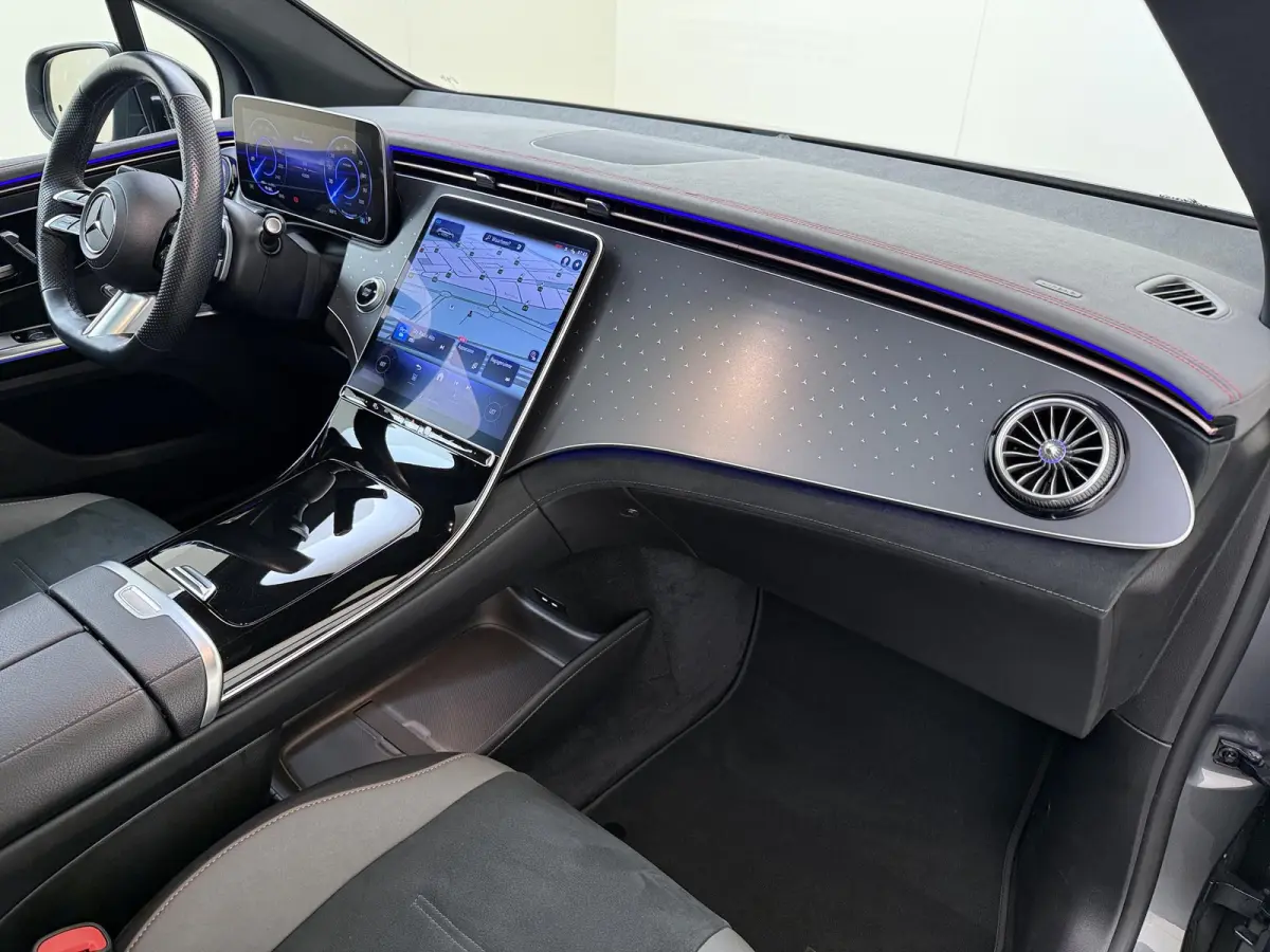 300 Sport Edition 91 kWh / Panoramadak/ 22 inch/ AIRMATIC/ Burmester 3D/ 360 camera