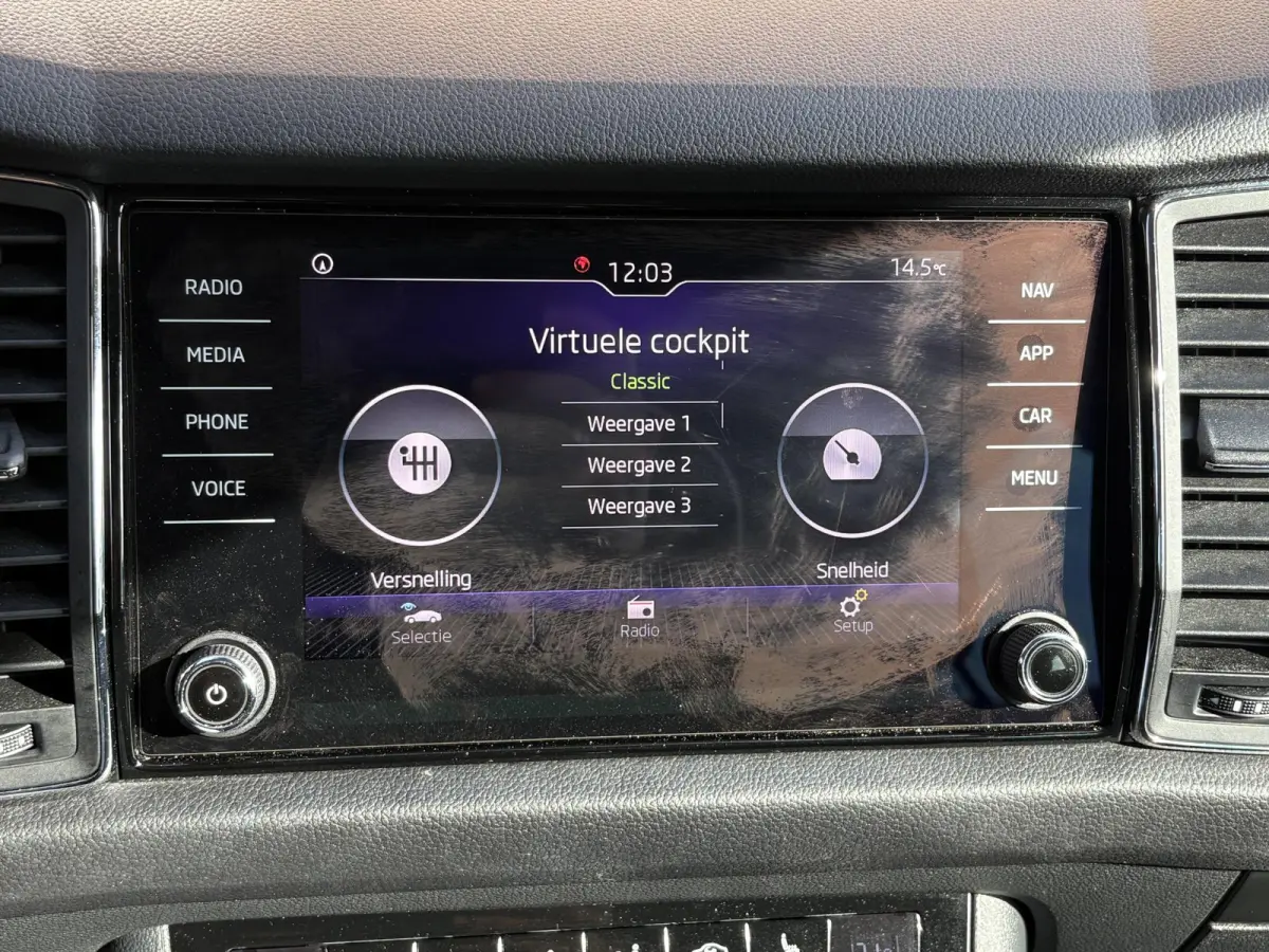 1.5 TSI 150pk Business Edition NL-AUTO/TREKHAAK/CARPLAY/CAMERA