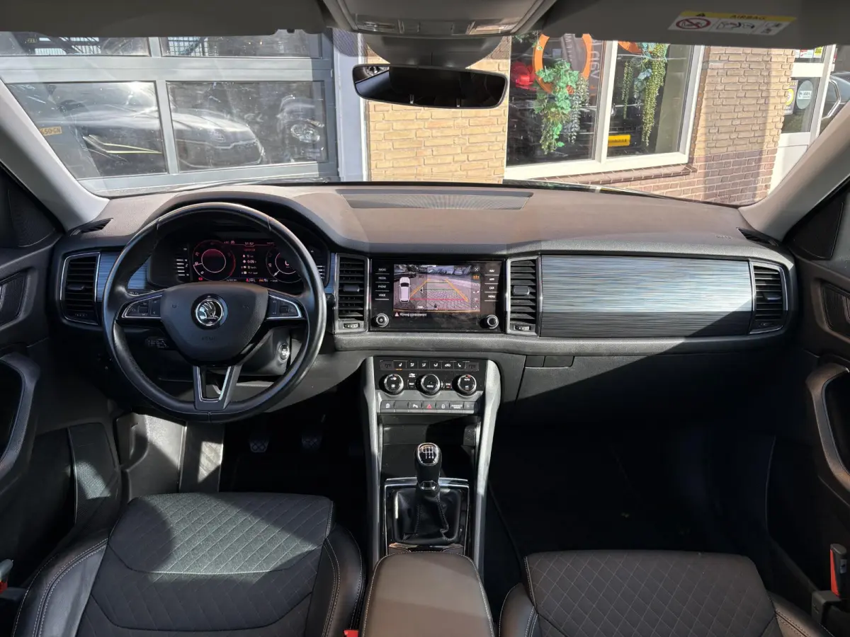 1.5 TSI 150pk Business Edition NL-AUTO/TREKHAAK/CARPLAY/CAMERA