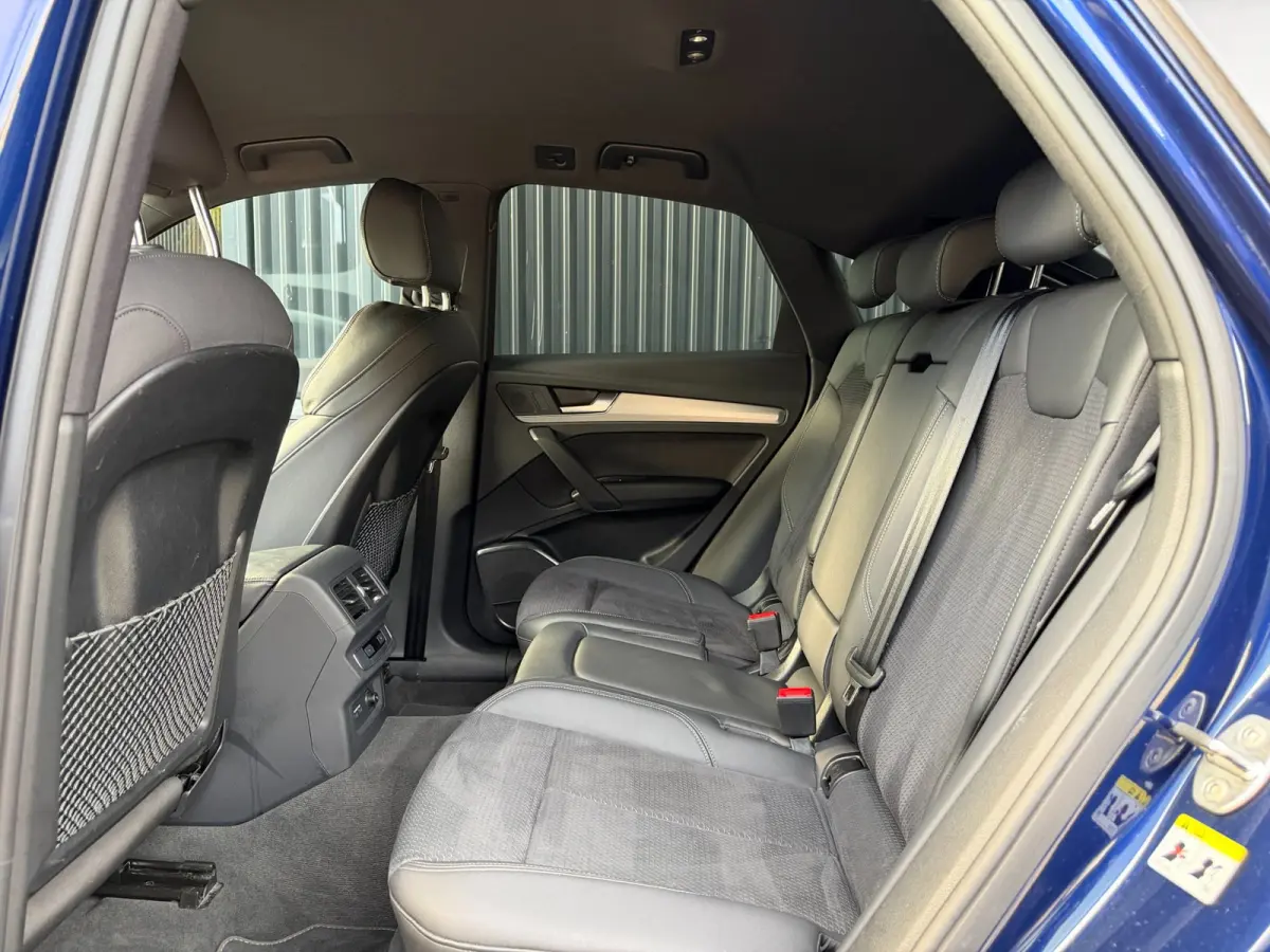50 TFSI e quattro Competition Black Optic SQ5 | 1E EIG | DEALER | ADAPT. CRUISE | CARPLAY | CAMERA | S-LINE