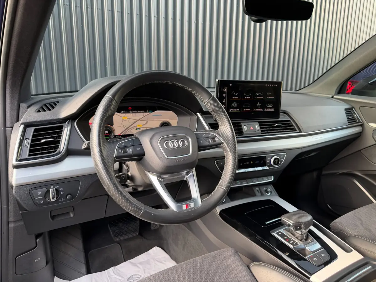 50 TFSI e quattro Competition Black Optic SQ5 | 1E EIG | DEALER | ADAPT. CRUISE | CARPLAY | CAMERA | S-LINE