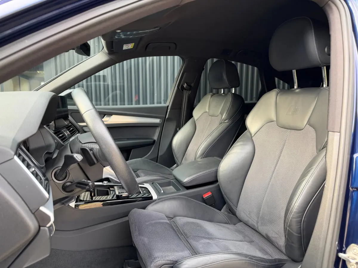 50 TFSI e quattro Competition Black Optic SQ5 | 1E EIG | DEALER | ADAPT. CRUISE | CARPLAY | CAMERA | S-LINE