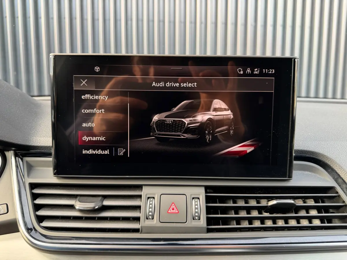 50 TFSI e quattro Competition Black Optic SQ5 | 1E EIG | DEALER | ADAPT. CRUISE | CARPLAY | CAMERA | S-LINE