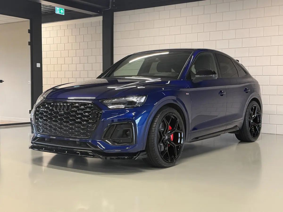 50 TFSI e quattro Competition Black Optic SQ5 | 1E EIG | DEALER | ADAPT. CRUISE | CARPLAY | CAMERA | S-LINE