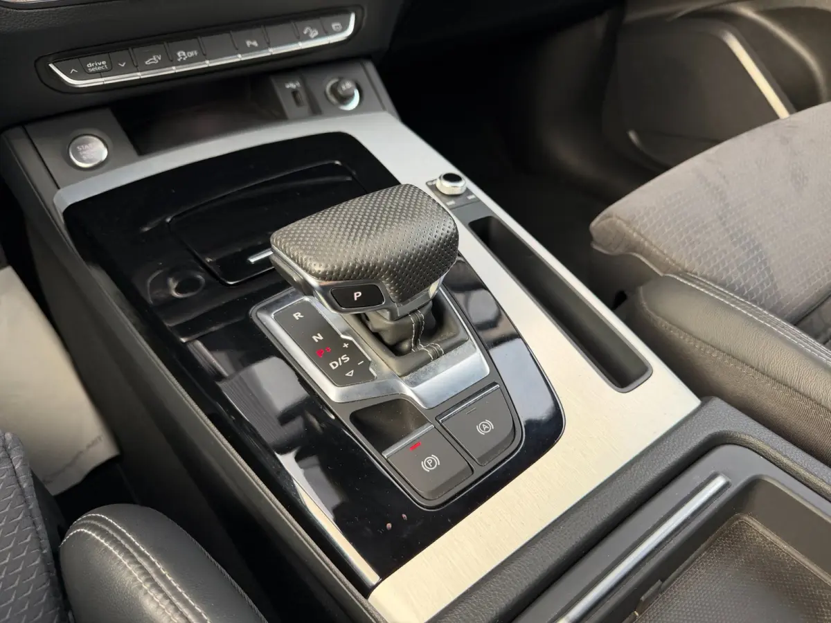50 TFSI e quattro Competition Black Optic SQ5 | 1E EIG | DEALER | ADAPT. CRUISE | CARPLAY | CAMERA | S-LINE