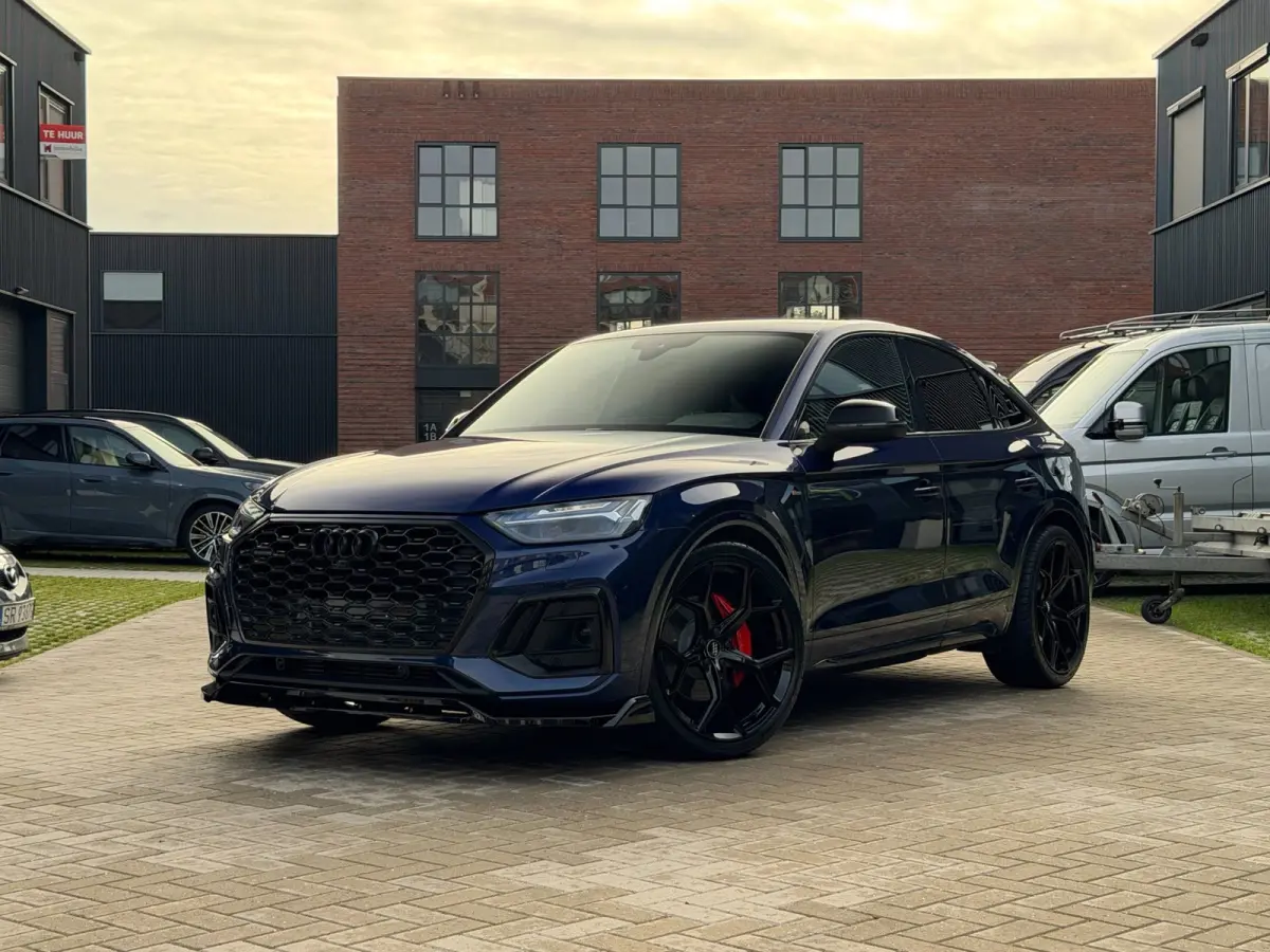 50 TFSI e quattro Competition Black Optic SQ5 | 1E EIG | DEALER | ADAPT. CRUISE | CARPLAY | CAMERA | S-LINE