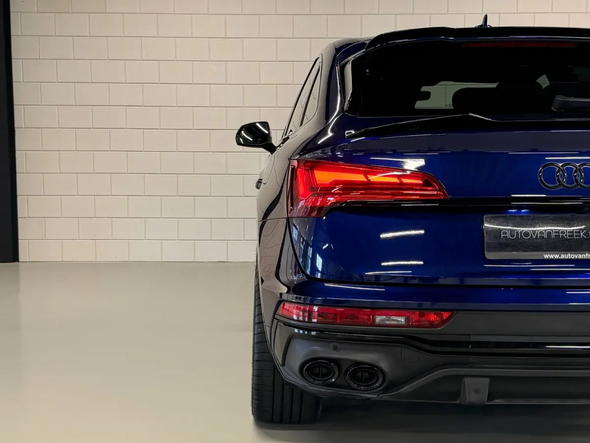 50 TFSI e quattro Competition Black Optic SQ5 | 1E EIG | DEALER | ADAPT. CRUISE | CARPLAY | CAMERA | S-LINE