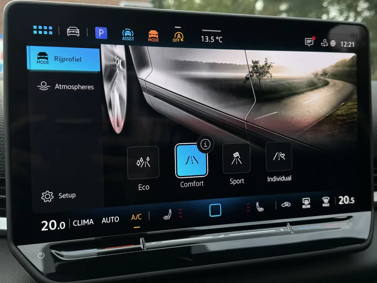 1.5 eTSI 150PK DSG R-LINE SPORT CAMERA/CARPLAY/IQ-LIGHT