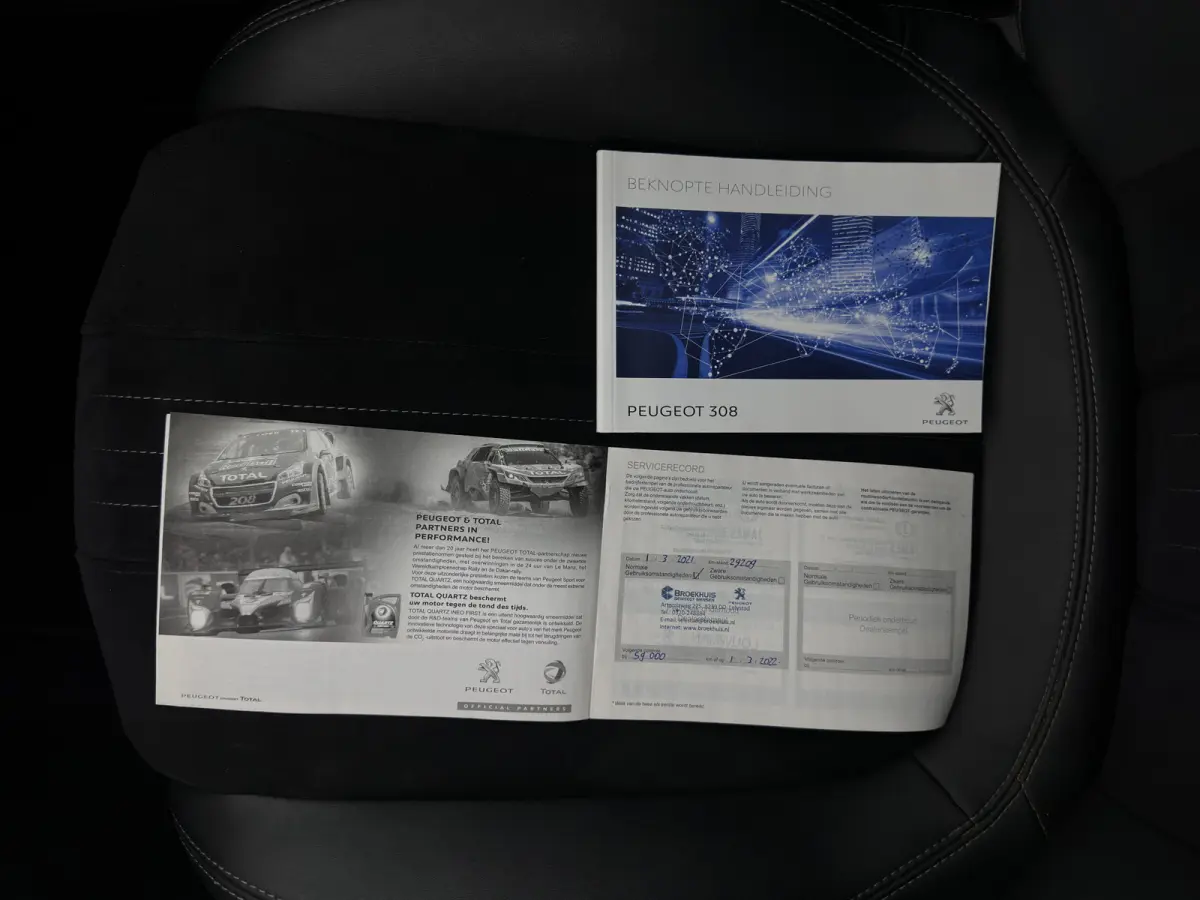 1.5 BlueHDi Blue Lease Premium (INCL.BTW) *PANO | LEATHER-MICROFIBRE | FULL-LED | DENON-AUDIO | BLIND-SPOT | SPORT-SEATS | NAVI-FULLMAP | KEYLESS | DAB | LANE-ASSIST | CAMERA | ECC | CARPLAY