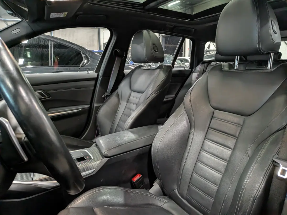 320e Business Edition Plus M Sport Plus l 1e Eigenaar l Pano Dak l Leder l Head up l Trekhaak Elektr. l Adapt. Cr Control l Keyless l