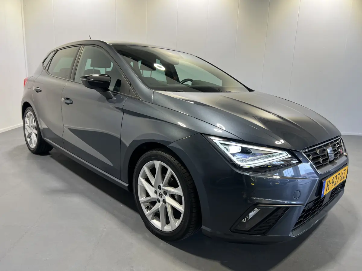 1.0 EcoTSI FR | Android/Apple Carplay | LM Velgen 17" | Cruise Control | PDC Voor en Achter | Full LED Verlichting | Airco |