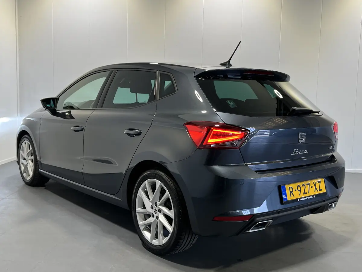 1.0 EcoTSI FR | Android/Apple Carplay | LM Velgen 17" | Cruise Control | PDC Voor en Achter | Full LED Verlichting | Airco |