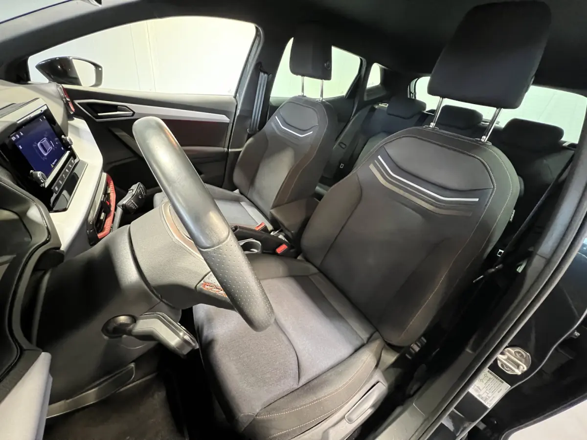 1.0 EcoTSI FR | Android/Apple Carplay | LM Velgen 17" | Cruise Control | PDC Voor en Achter | Full LED Verlichting | Airco |