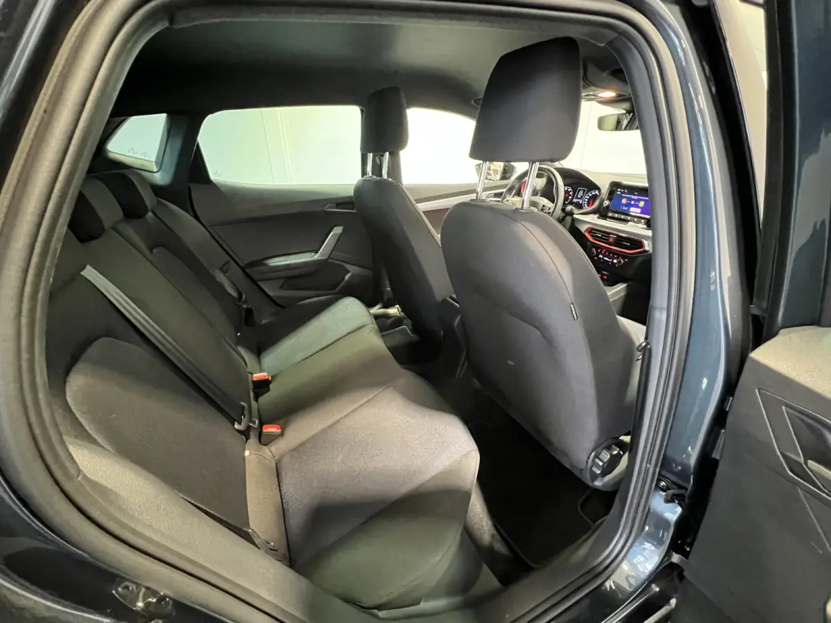 1.0 EcoTSI FR | Android/Apple Carplay | LM Velgen 17" | Cruise Control | PDC Voor en Achter | Full LED Verlichting | Airco |