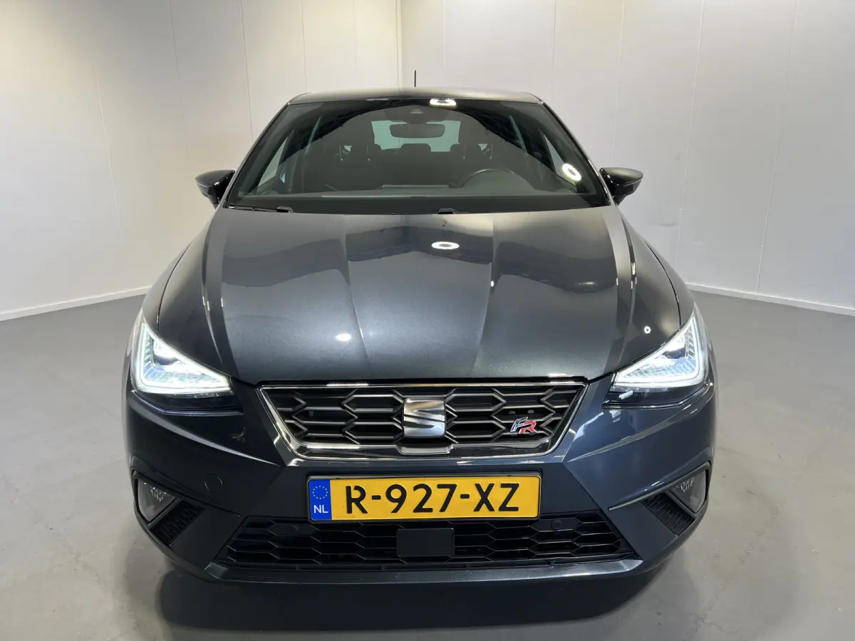 1.0 EcoTSI FR | Android/Apple Carplay | LM Velgen 17" | Cruise Control | PDC Voor en Achter | Full LED Verlichting | Airco |