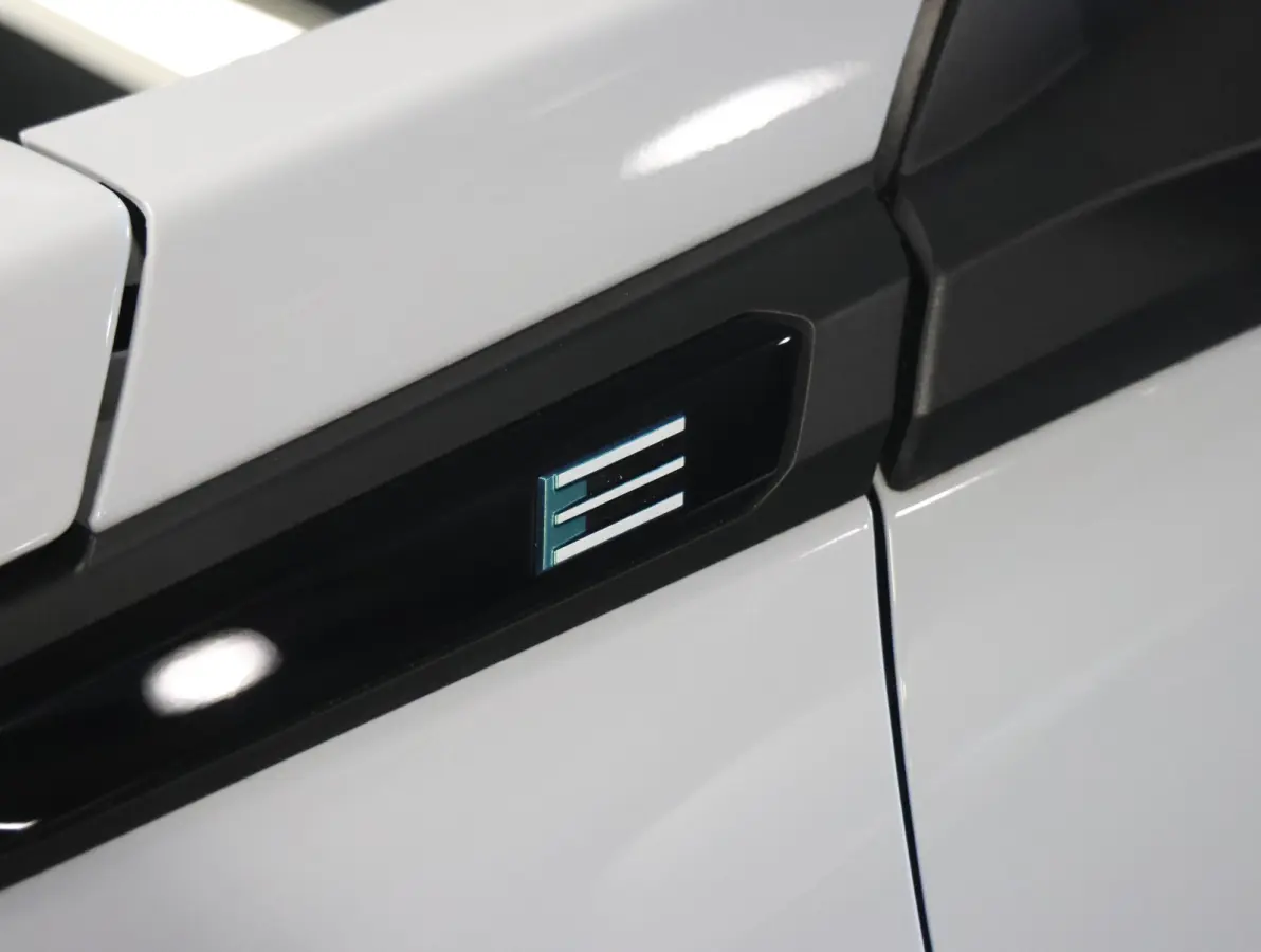 EV GT Avantage 54 kWh 156PK | AppleCarPlay/AndroidAuto | Climate Control | Adaptive Cruise Control | 360'Camera | FULL LED | Navigatie | LMV | Parkeersensoren | Privacy Glass | Isofix | Two-