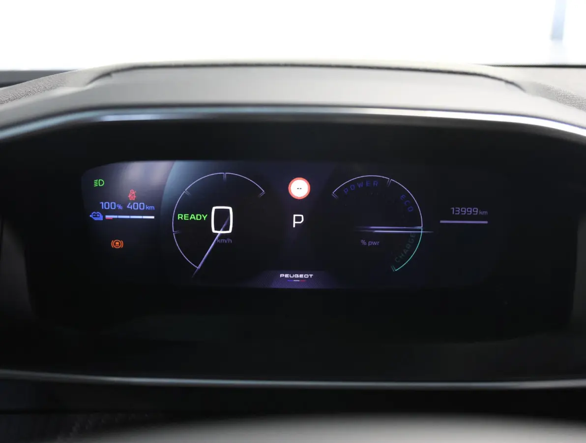 EV GT Avantage 54 kWh 156PK | AppleCarPlay/AndroidAuto | Climate Control | Adaptive Cruise Control | 360'Camera | FULL LED | Navigatie | LMV | Parkeersensoren | Privacy Glass | Isofix | Two-