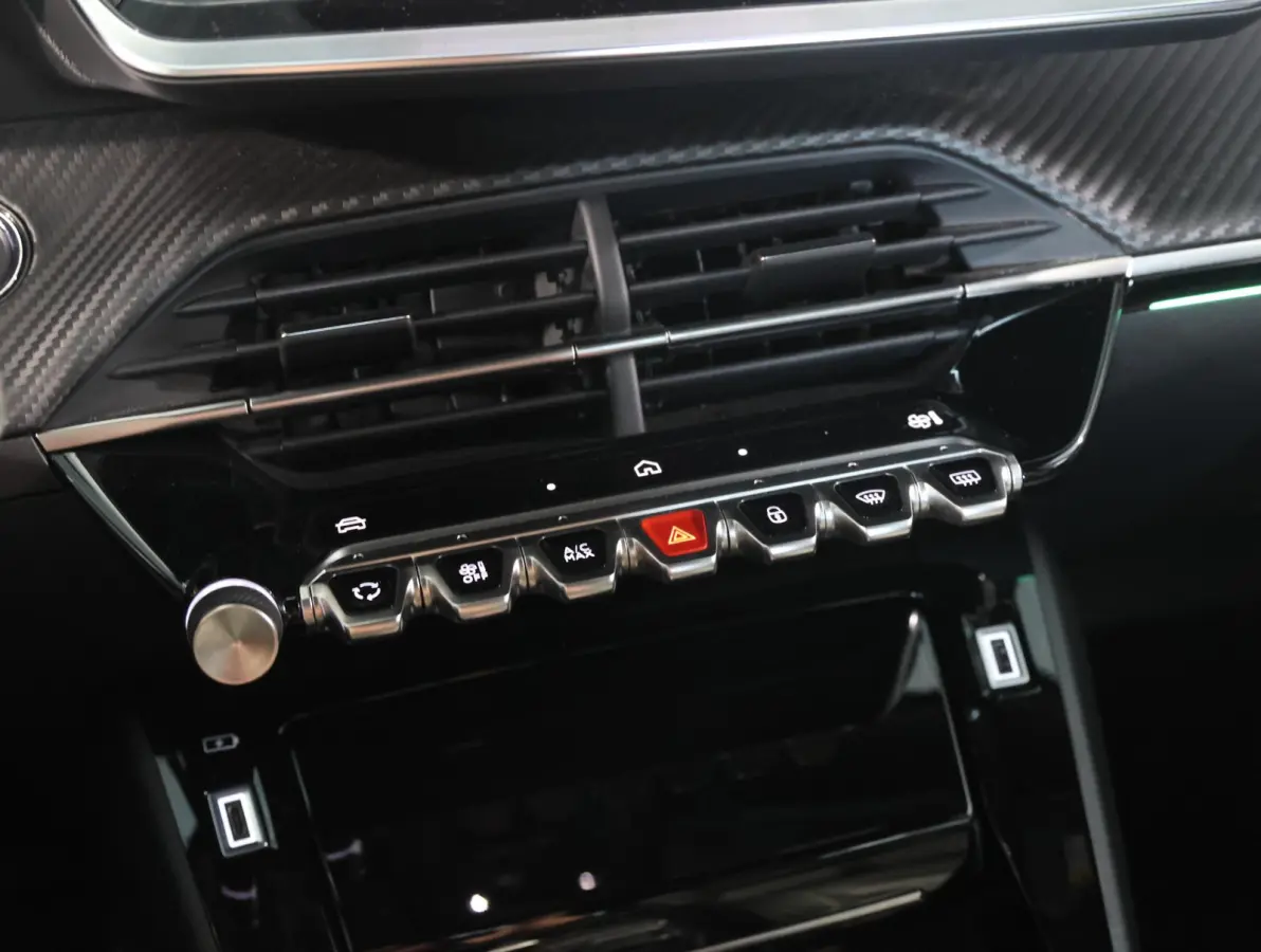 EV GT Avantage 54 kWh 156PK | AppleCarPlay/AndroidAuto | Climate Control | Adaptive Cruise Control | 360'Camera | FULL LED | Navigatie | LMV | Parkeersensoren | Privacy Glass | Isofix | Two-