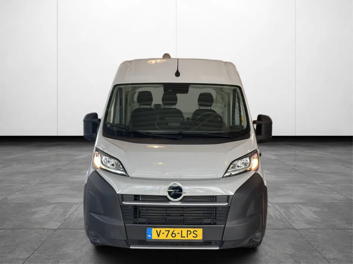 Electric 3.5t L3H2 Zwaar 110 kWh | Achteruitrijcamera | Airco (automatisch) | Apple Carplay/Android Auto|telefoonintegratie premium