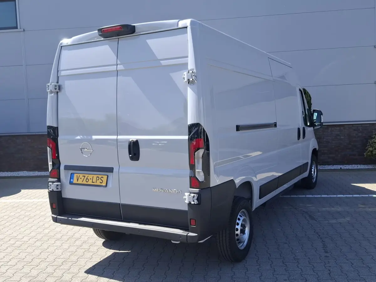 Electric 3.5t L3H2 Zwaar 110 kWh | Achteruitrijcamera | Airco (automatisch) | Apple Carplay/Android Auto|telefoonintegratie premium