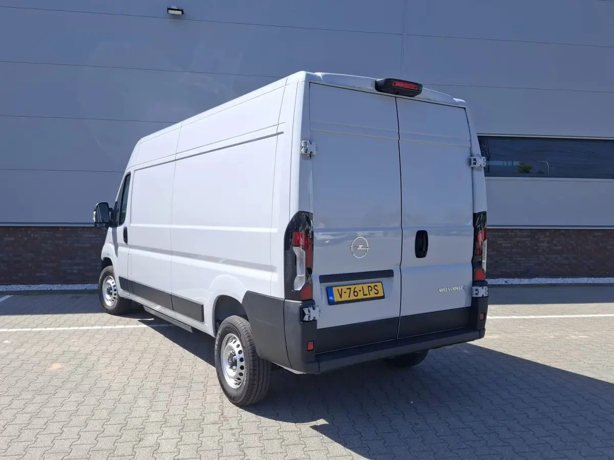 Electric 3.5t L3H2 Zwaar 110 kWh | Achteruitrijcamera | Airco (automatisch) | Apple Carplay/Android Auto|telefoonintegratie premium