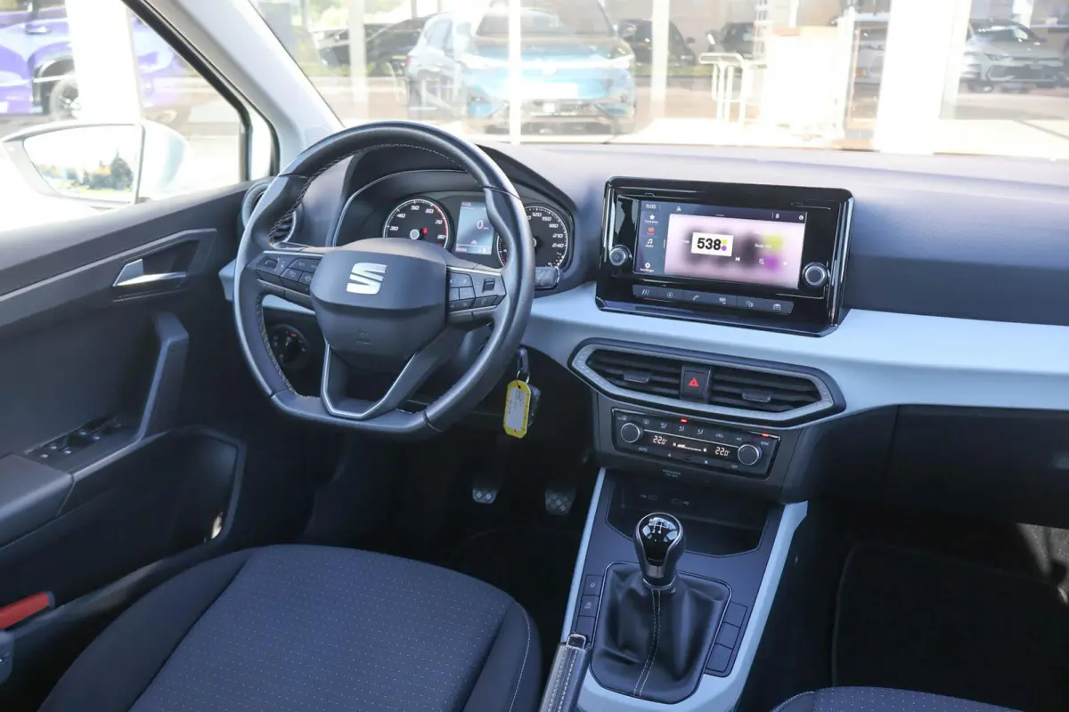 1.0 TSI 95pk Style | Trekhaak | Climate Control | PDC | Carplay