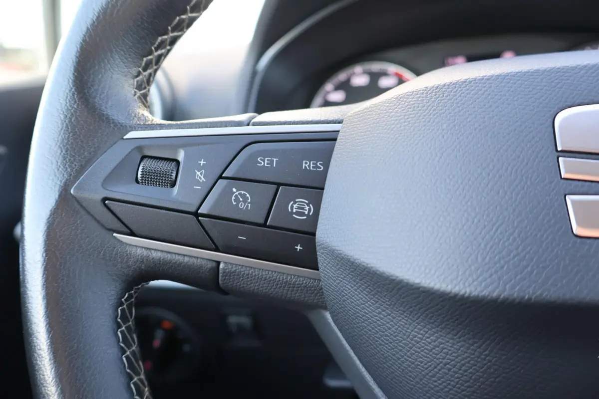 1.0 TSI 95pk Style | Trekhaak | Climate Control | PDC | Carplay