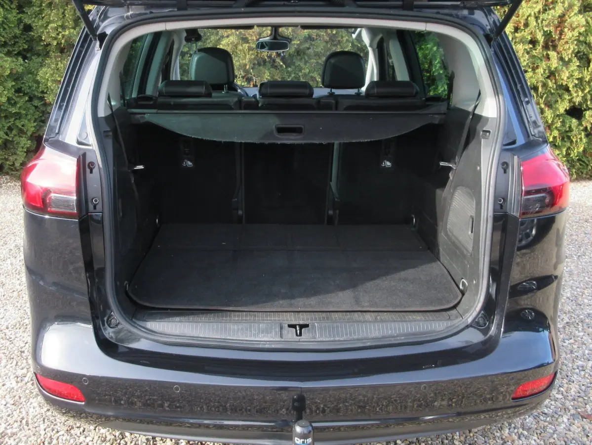 Tourer 1.4 Business+ 7 persoons * Panoramadak * Trekhaak *