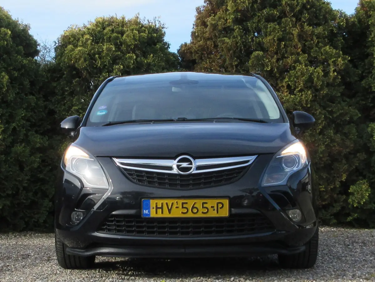 Tourer 1.4 Business+ 7 persoons * Panoramadak * Trekhaak *