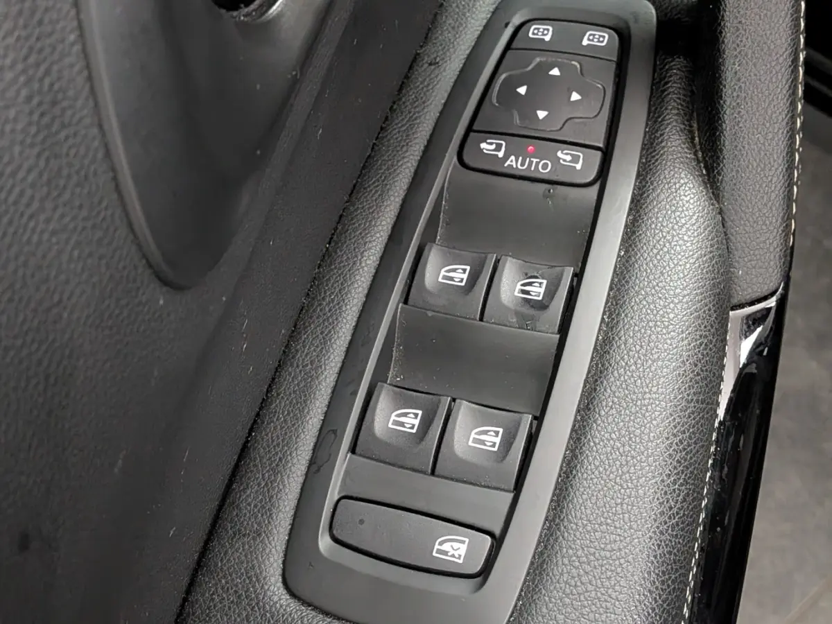 1.3 TCe Limited l Trekhaak Wegklapbaar l Navigatie l Parkeersensoren l Apple Car Play / Android l Climate Control l Cr Control l