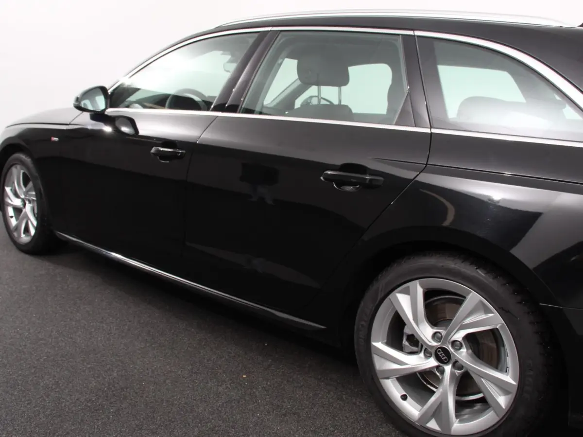40 TFSI 205pk Automaat S Line Plus Navigatie Climate Control Cruise control Lichtmetalen velgen Stoelverwarming Parkeersensoren Elektrische achterklep