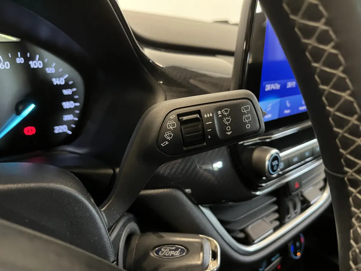 1.0 EcoBoost Titanium Climate control Cruise control LED Parkeersensor achter Stoel + Stuur verwarming Navigatie Apple Carplay/ Android Auto