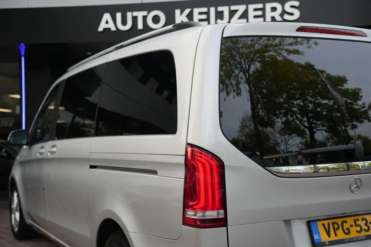 220d Lang DC Dubbele Cabine | BTW | Camera | CarPlay | Stoelverwarming | Cruise | Allseason