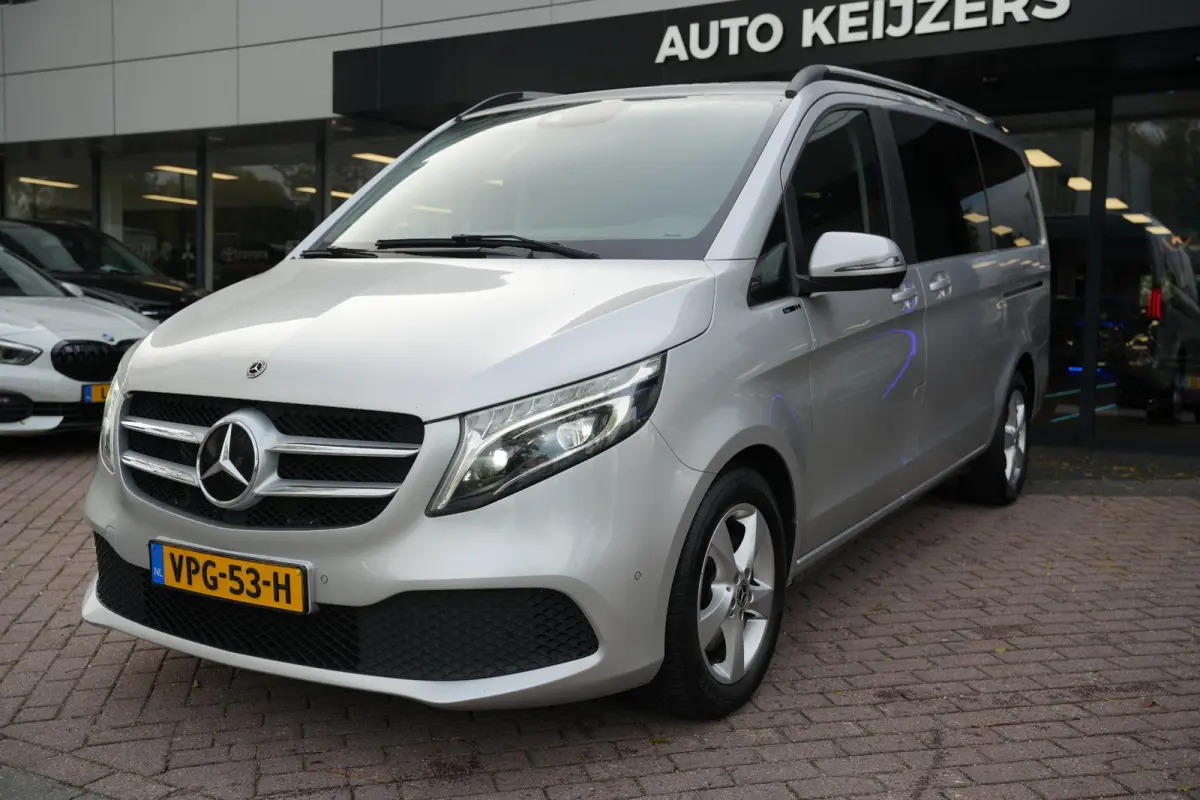 220d Lang DC Dubbele Cabine | BTW | Camera | CarPlay | Stoelverwarming | Cruise | Allseason