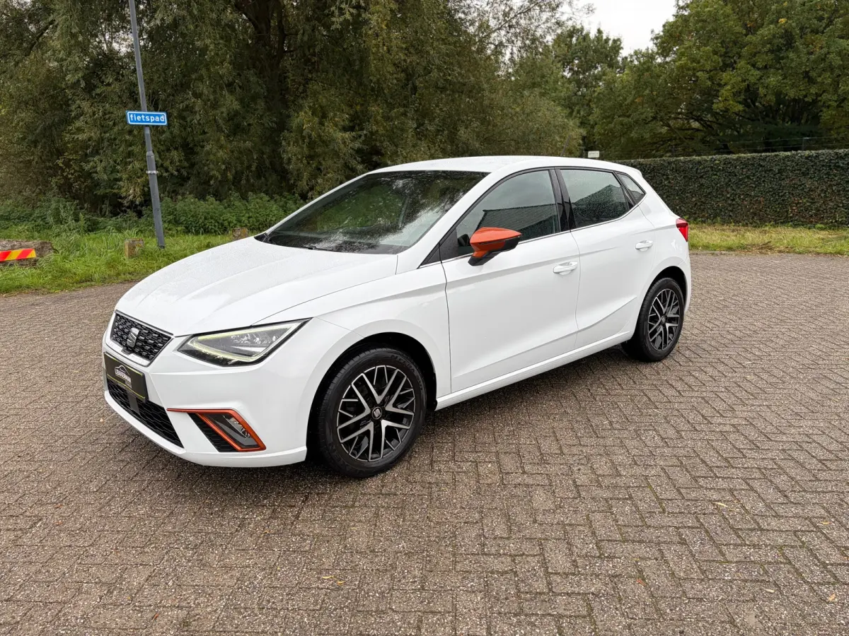 1.0 Beats VIRTUAL DASH I CARPLAY I CLIMA I VOL! I PDC I CRUISE