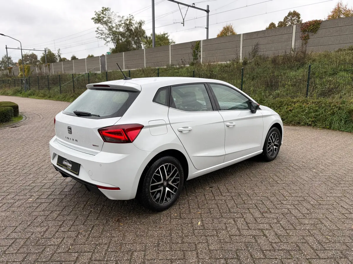 1.0 Beats VIRTUAL DASH I CARPLAY I CLIMA I VOL! I PDC I CRUISE