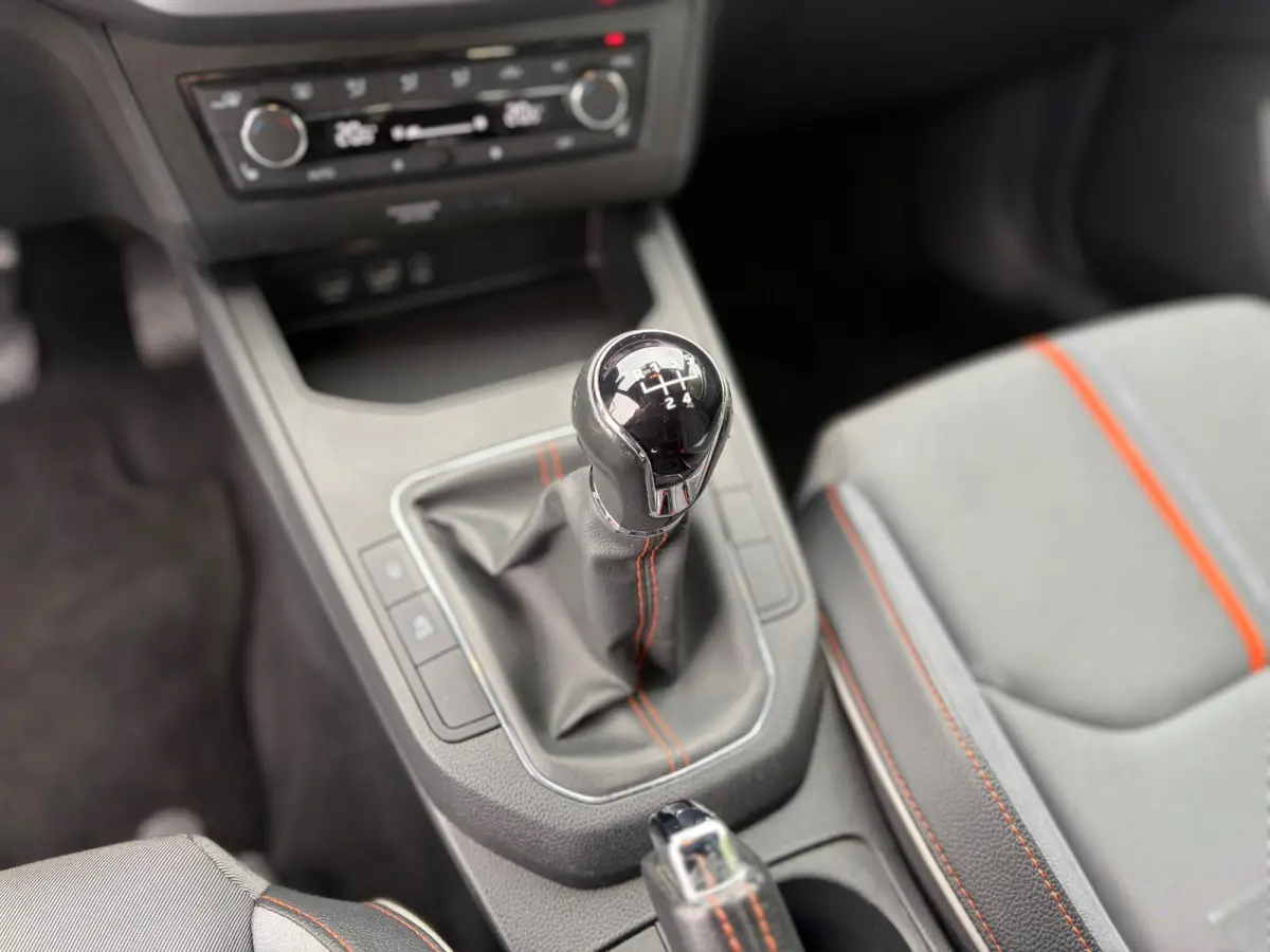 1.0 Beats VIRTUAL DASH I CARPLAY I CLIMA I VOL! I PDC I CRUISE