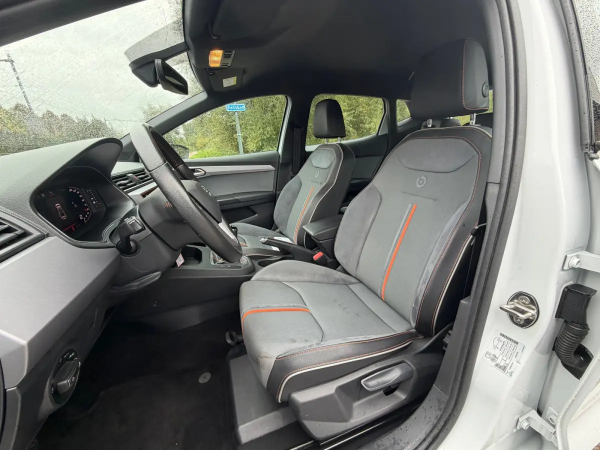 1.0 Beats VIRTUAL DASH I CARPLAY I CLIMA I VOL! I PDC I CRUISE