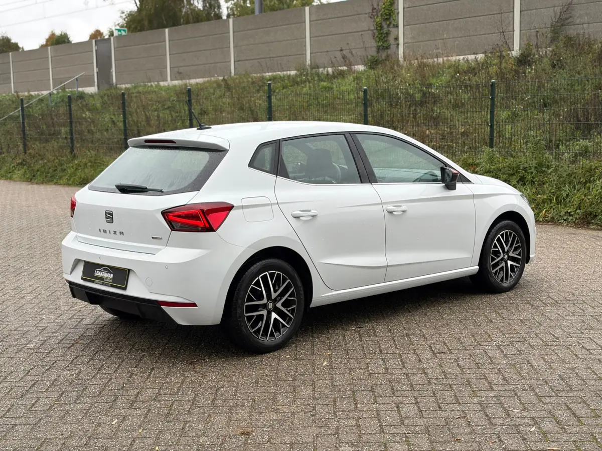 1.0 Beats VIRTUAL DASH I CARPLAY I CLIMA I VOL! I PDC I CRUISE