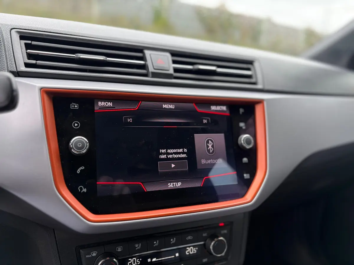 1.0 Beats VIRTUAL DASH I CARPLAY I CLIMA I VOL! I PDC I CRUISE