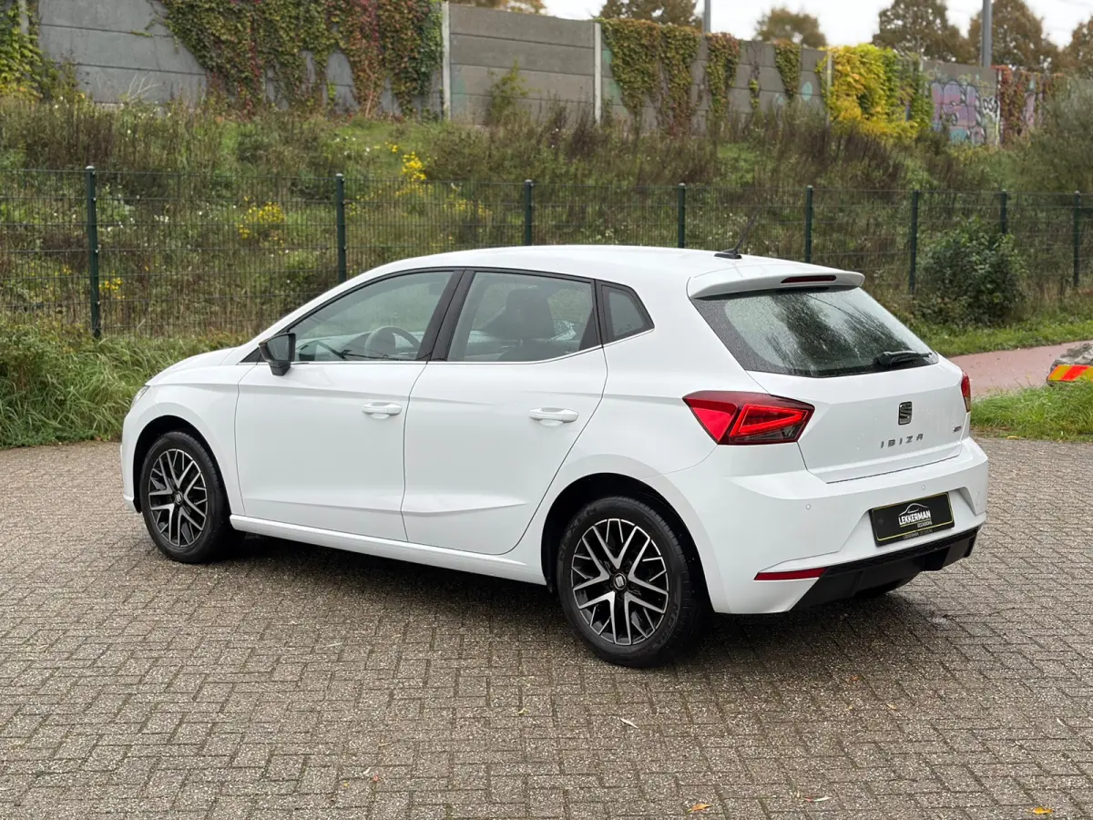 1.0 Beats VIRTUAL DASH I CARPLAY I CLIMA I VOL! I PDC I CRUISE