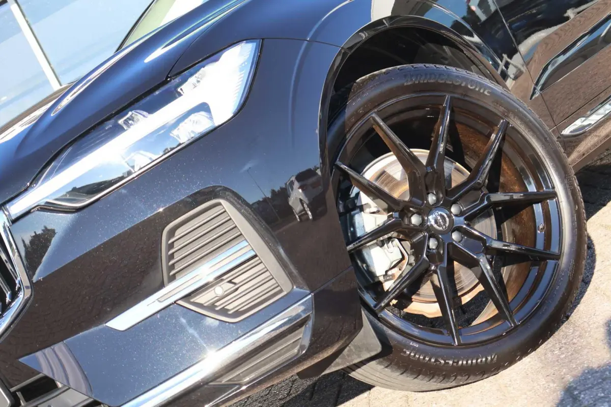 2.0 T6 Plug-in hybrid AWD Essential Edition Bright | SoH 94% | Trekhaak | Panoramadak | Leder | Camera