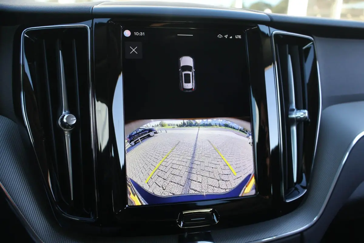 2.0 T6 Plug-in hybrid AWD Essential Edition Bright | SoH 94% | Trekhaak | Panoramadak | Leder | Camera